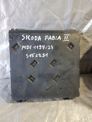 6R7937086M Блок предохранителей Skoda Fabia 2 Арт e9659234, вид 3
