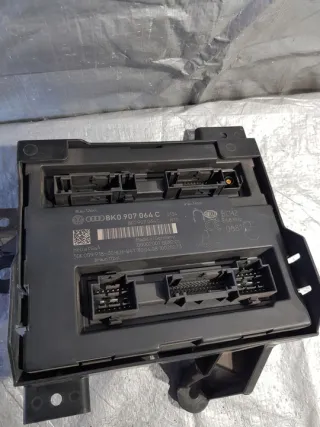 8K0907064C Блок управления двигателем Audi A4 B8 Арт e9673942, вид 2