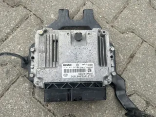 0281017695 Блок управления двигателем Kia Sportage 3 Арт e9676458, вид 1