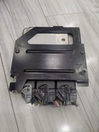 237101620R 0281018933 Блок управления двигателем Renault Laguna 3 Арт e9691695, вид 4
