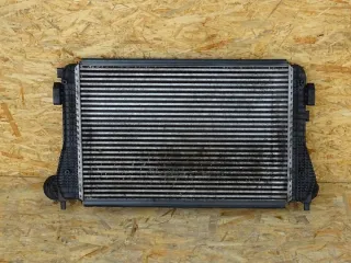 1K0145803T 1K0145803 Интеркулер Volkswagen Golf 5 Арт e9715186, вид 1