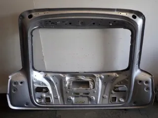 2010-2018 Крышка багажника (дверь 3-5) Audi Q3 1 Арт e9717928, вид 3