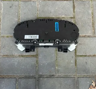 8X0920930C Щиток приборов (приборная панель) Audi A1 Арт e9719901, вид 3