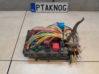 8200283811 8200292640 8200309017 Блок предохранителей Renault Laguna 2 Арт e9724395, вид 2