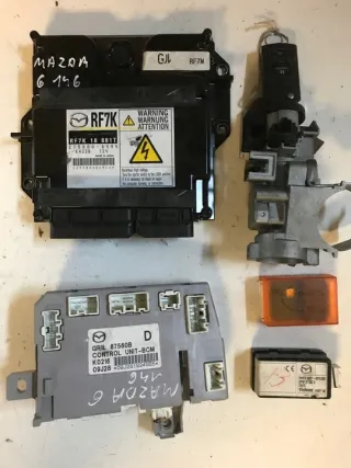 RF7K18881T ,275800-6595 Блок управления двигателем Mazda 2 DY Арт e9742888, вид 1