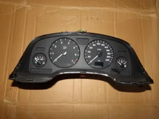 09195036 Щиток приборов (приборная панель) Opel Zafira B Арт e9749328, вид 1