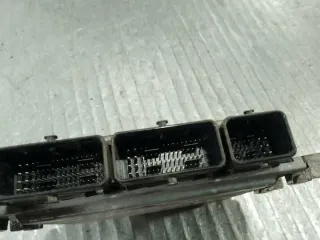 237104833R 237104832R S18015311A Блок управления двигателем Renault Scenic 3 Арт e9771072, вид 3
