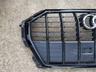 83A853651E Решетка радиатора Audi Q3 1 Арт e9773893, вид 2