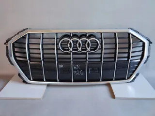 83A853651E Решетка радиатора Audi Q3 1 Арт e9774021, вид 1