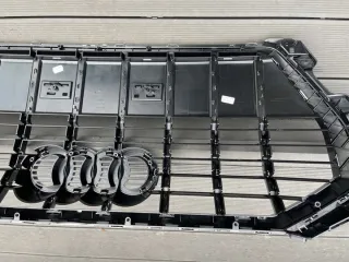 83A853651E Решетка радиатора Audi Q3 1 Арт e9774123, вид 12