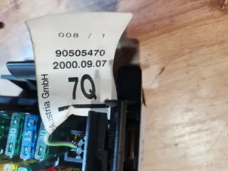 90505470 Блок предохранителей Opel Omega B Арт e9792909, вид 2