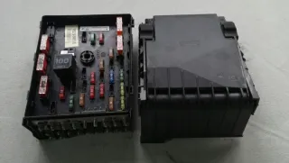 0000000000XZZJ7 Блок предохранителей Volkswagen Passat B6 Арт e9793274, вид 1
