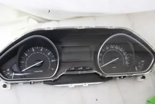 9813848780 Щиток приборов (приборная панель) Peugeot 2008 Арт e9809407, вид 1