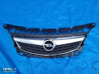 13266577 Решетка радиатора Opel Astra J Арт e9821953, вид 1