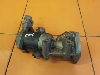 4R8Q-9D475-BC Клапан EGR Land Rover Discovery 4 Арт e9843867, вид 1