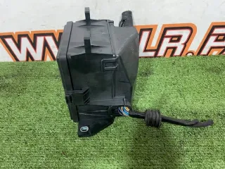L9D3-14N073-AA T4K13804 L9D314N073AA T4N11841 GX7314N073BA GX73-14N073-BA T2H23830 GX7314K131EA GX73-14K131-EA T4N11817 GX7314A481CA GX73-14A481-CA T4N11819 GX7314A481EA GX73-14A481-EA T4K17593 M9D314A076CB M9D3-14A076-CB T4K13808 M9D314N073AA Блок предохранителей Jaguar I-Pace Арт e9888087, вид 4