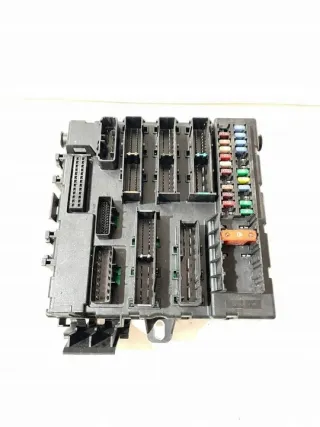 13205774 519162002 00032833 Блок предохранителей Opel Vectra C  Арт e9888541, вид 1