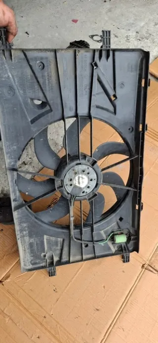 0130308404 0130308102 Вентилятор радиатора Opel Astra J Арт e9943835, вид 3