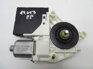 1K5837402BA 3C0959793A 16370116801 Моторчик стеклоподъемника Volkswagen Golf 6 Арт e9985700, вид 3