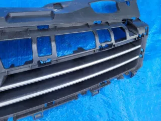 13225775 13225792 13225796 Решетка радиатора Opel Astra H Арт e9986791, вид 4