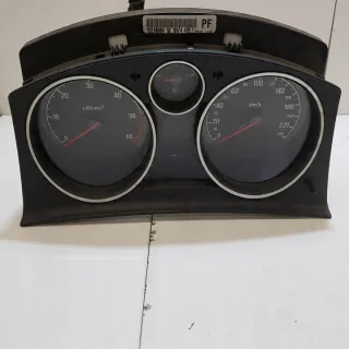13216684 Щиток приборов (приборная панель) Opel Astra H Арт e10037808, вид 1