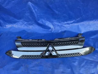 7450B308 7450B304 7450B305 Решетка радиатора Mitsubishi Outlander 3 restailing Арт e10045095, вид 1