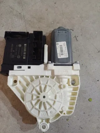1K0959792G Моторчик стеклоподъемника Volkswagen Passat B6 Арт e10073829, вид 1