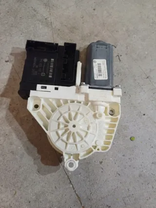 1K0959792G Моторчик стеклоподъемника Volkswagen Passat B6 Арт e10073829, вид 2