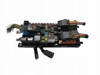 BJ32-14F041-AC Блок предохранителей Land Rover Evoque 1 Арт e10084707