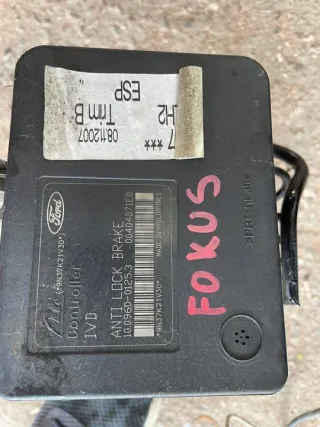  Крышка багажника (дверь 3-5) Ford Focus 2 Арт e10113418, вид 1