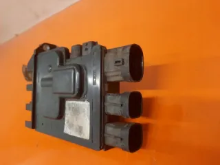 K4MR858 Блок предохранителей Renault Megane 3 Арт e10115832, вид 2