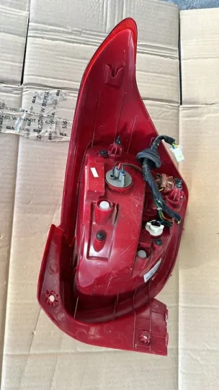  Фонарь задний левый Hyundai i10 2 Арт e10213959, вид 3