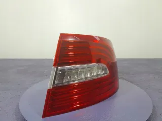 3T5945096A Фонарь задний правый Skoda Superb 2 Арт e10236403, вид 1
