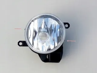 81210-02110 8121002110 900008490 Фара противотуманная правая Toyota Auris 2 Арт e10247964, вид 1