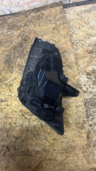 4M5113099AD Фара правая Ford Focus 1 Арт e10266829, вид 5