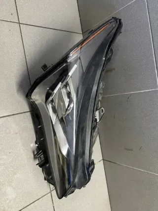  Фара правая Lexus NX Арт e10275727, вид 1