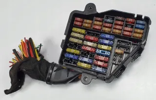 17381024 Блок предохранителей Audi TT 1 Арт e10371086, вид 1