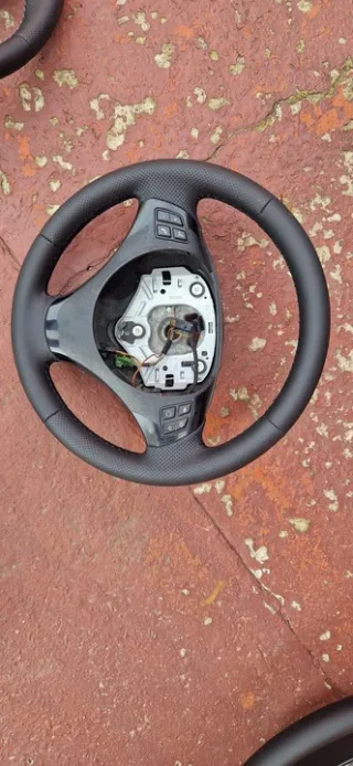 6795570 32306795570 6772147 32306777630 6777630 32306772334 6772334 32306769522 6795574 6795570-3 Руль BMW 1 E81/E82/E87/E88 Арт e10378104, вид 3
