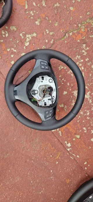 6795570 32306795570 6772147 32306777630 6777630 32306772334 6772334 32306769522 6795574 6795570-3 Руль BMW 1 E81/E82/E87/E88 Арт e10378104, вид 5