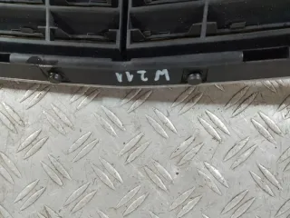 A2118800583 Решетка радиатора Mercedes E W211 Арт e10401819, вид 5
