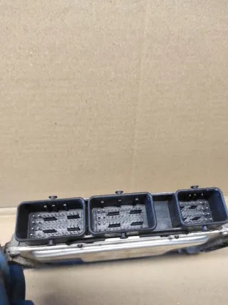 237100572R 237100293R Блок управления двигателем Renault Scenic 3 Арт e10405123, вид 3