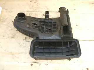 17705-0Q020 Корпус воздушного фильтра Toyota Yaris 3 Арт e10448752, вид 2
