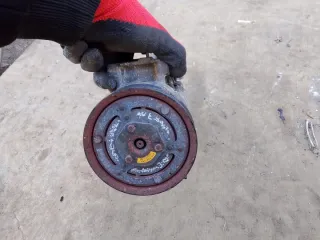 8T0260805F Компрессор кондиционера Audi A4 B8 Арт e10458194, вид 2