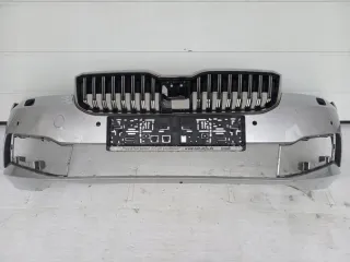 3V0807221F Бампер передний Skoda Superb 3 Арт e10461433, вид 1