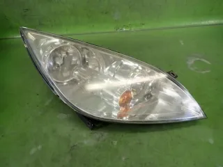 0301208202 MR957354 Фара правая Mitsubishi Colt 6 Арт e10472485, вид 1