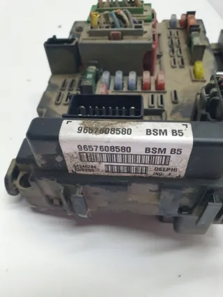 9657608580 Блок предохранителей Citroen Berlingo 1 Арт e10484243, вид 3