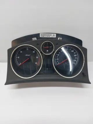 13225988 Щиток приборов (приборная панель) Opel Zafira B Арт e10486751, вид 1
