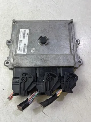 237107175R 237105499R Блок управления двигателем Renault Clio 4 Арт e10493440, вид 5