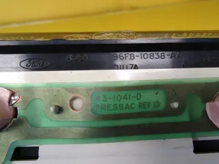 96FB10848AA Щиток приборов (приборная панель) Ford Fiesta 5 Арт e10496790, вид 4