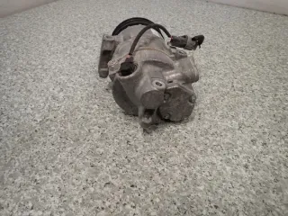  Компрессор кондиционера Mitsubishi Colt 6 Арт e10505490, вид 4
